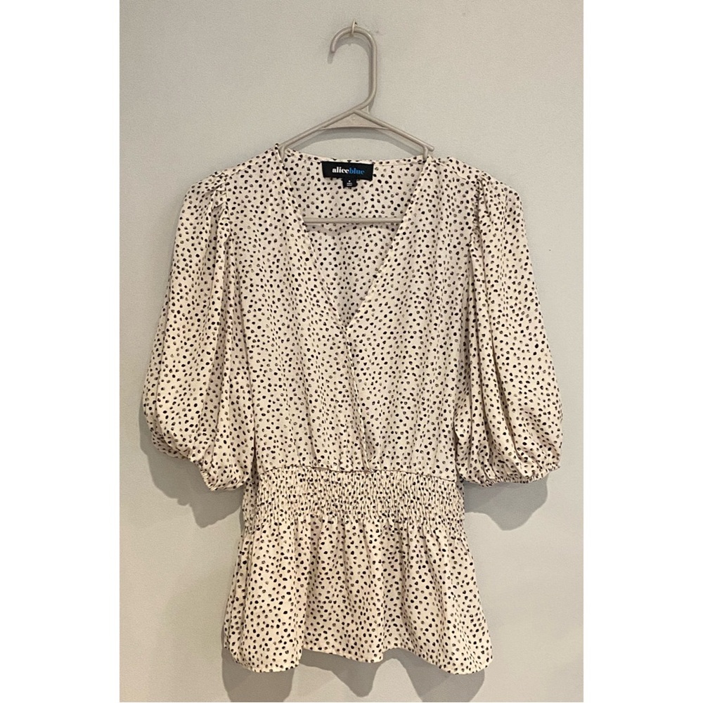 **FINAL PRICE** Women’s ‘Alice Blue’ blouse